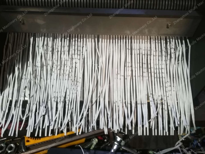 tiras de papelão
