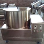 Deoiling dewatering machine