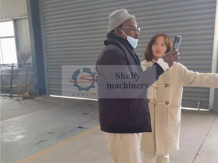 Egg tray machine customer from Chad visits the Shuliy factory