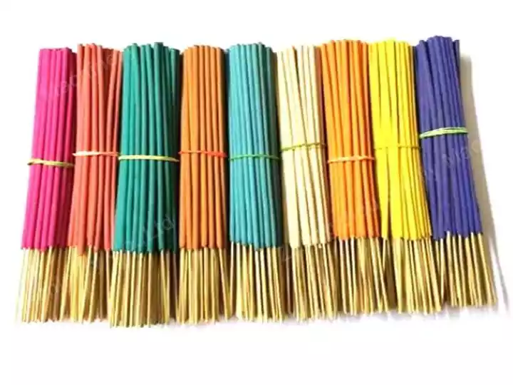 การผลิตธูปสีสันสดใส