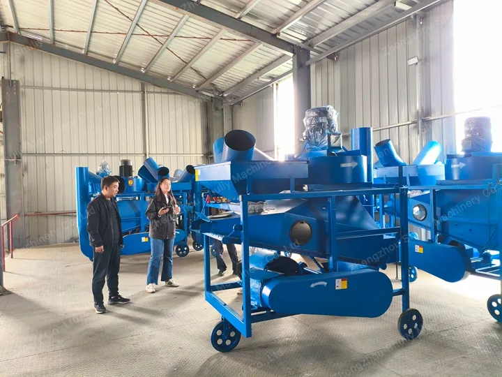 Chinese agent visits factory