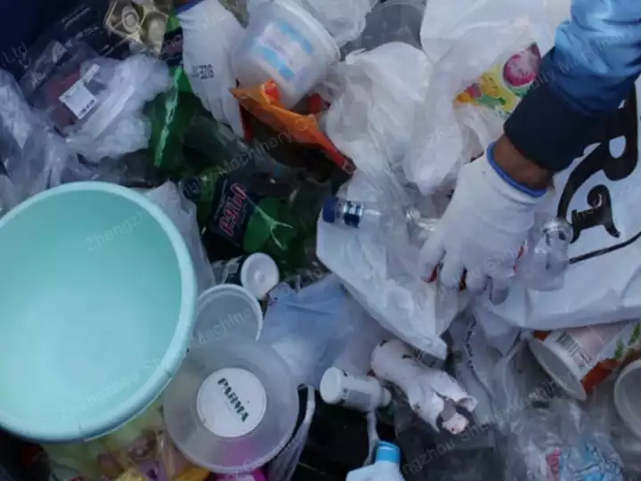 plastic waste for recycling