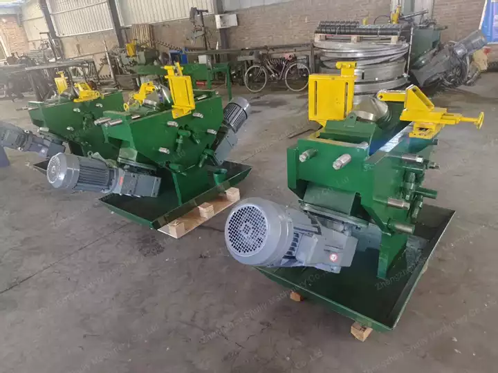 continuous screw flight maker