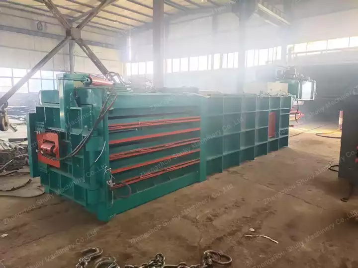 horizontal tire baler