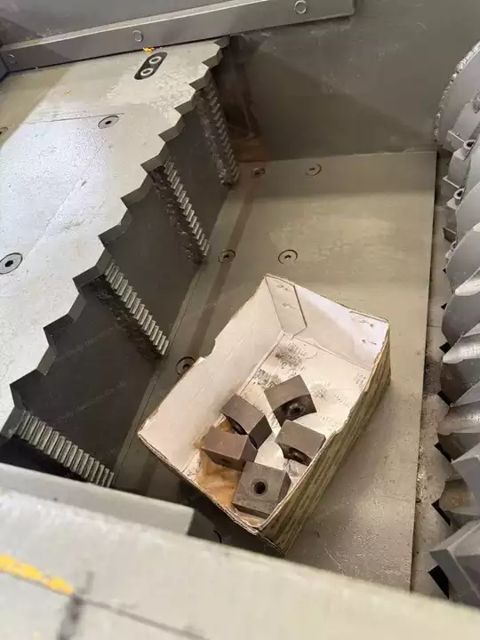 inner structure of shredder