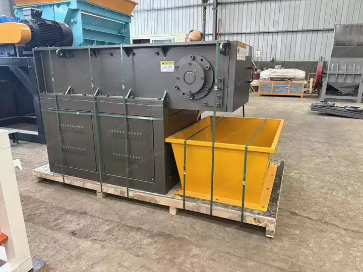 single shaft shredder machine