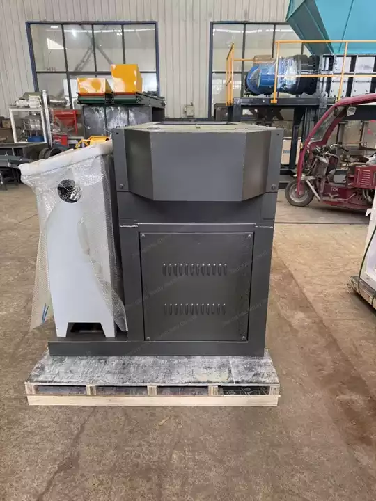 small shredder for rubber recycling
